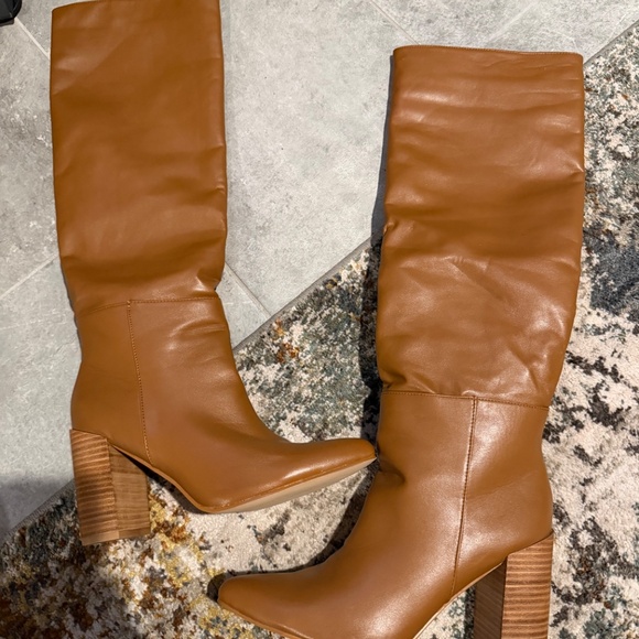 Billini Lakira Boot Size 8 - Picture 2 of 6